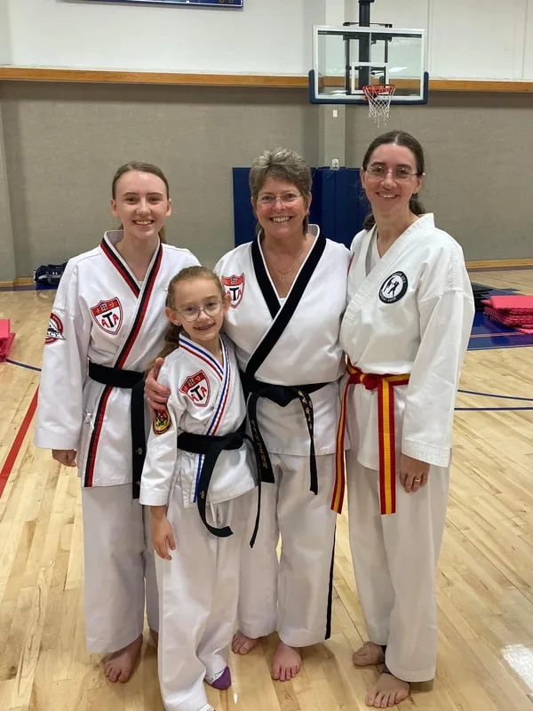 Adult students and black belts together